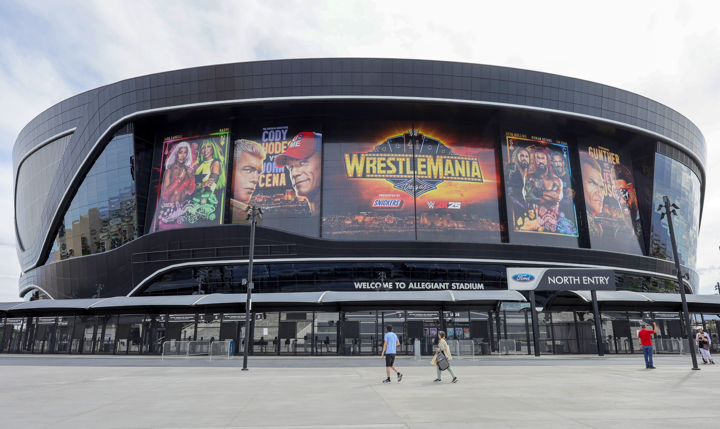 How to Buy WrestleMania 41 Merchandise: Order WWE Shirts, Hats, Hoodies, Belts, Gear