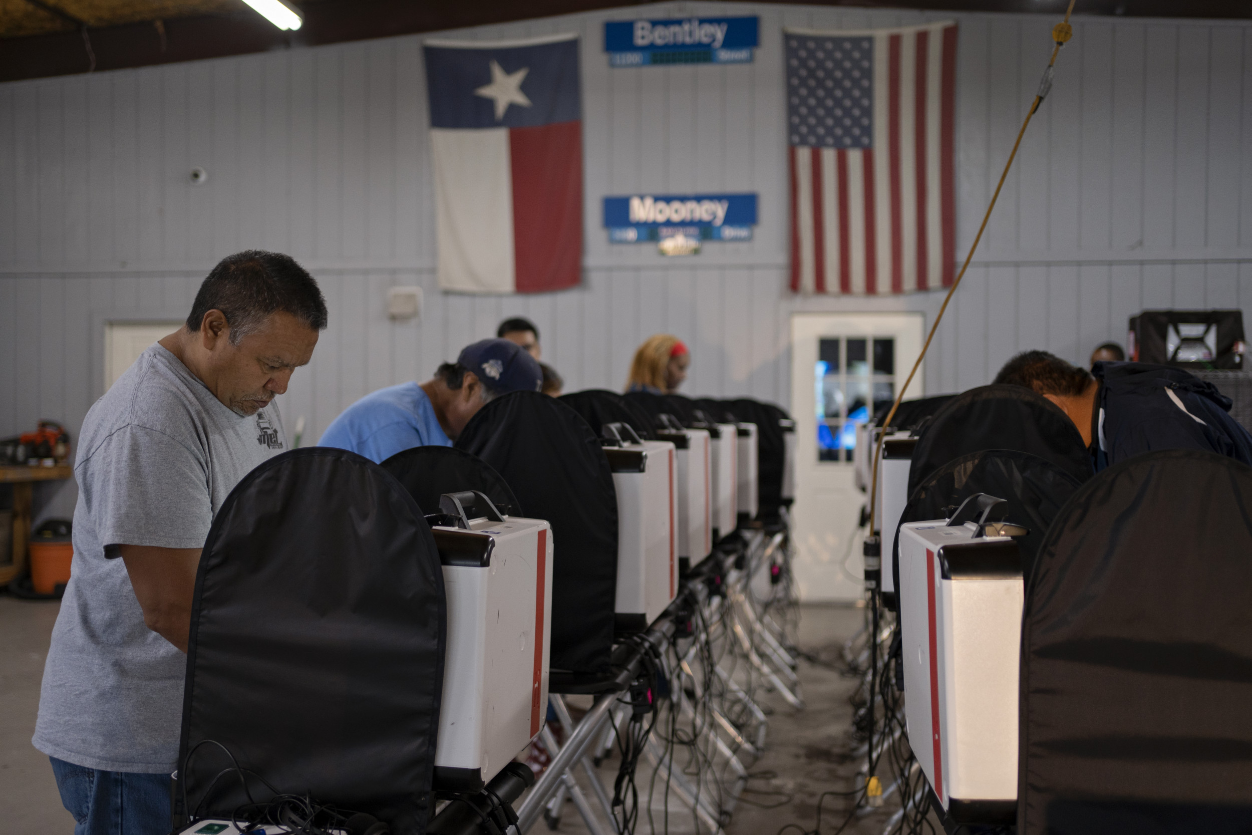 Texas Bill Would Let Election Judges Carry Guns at Polling Sites