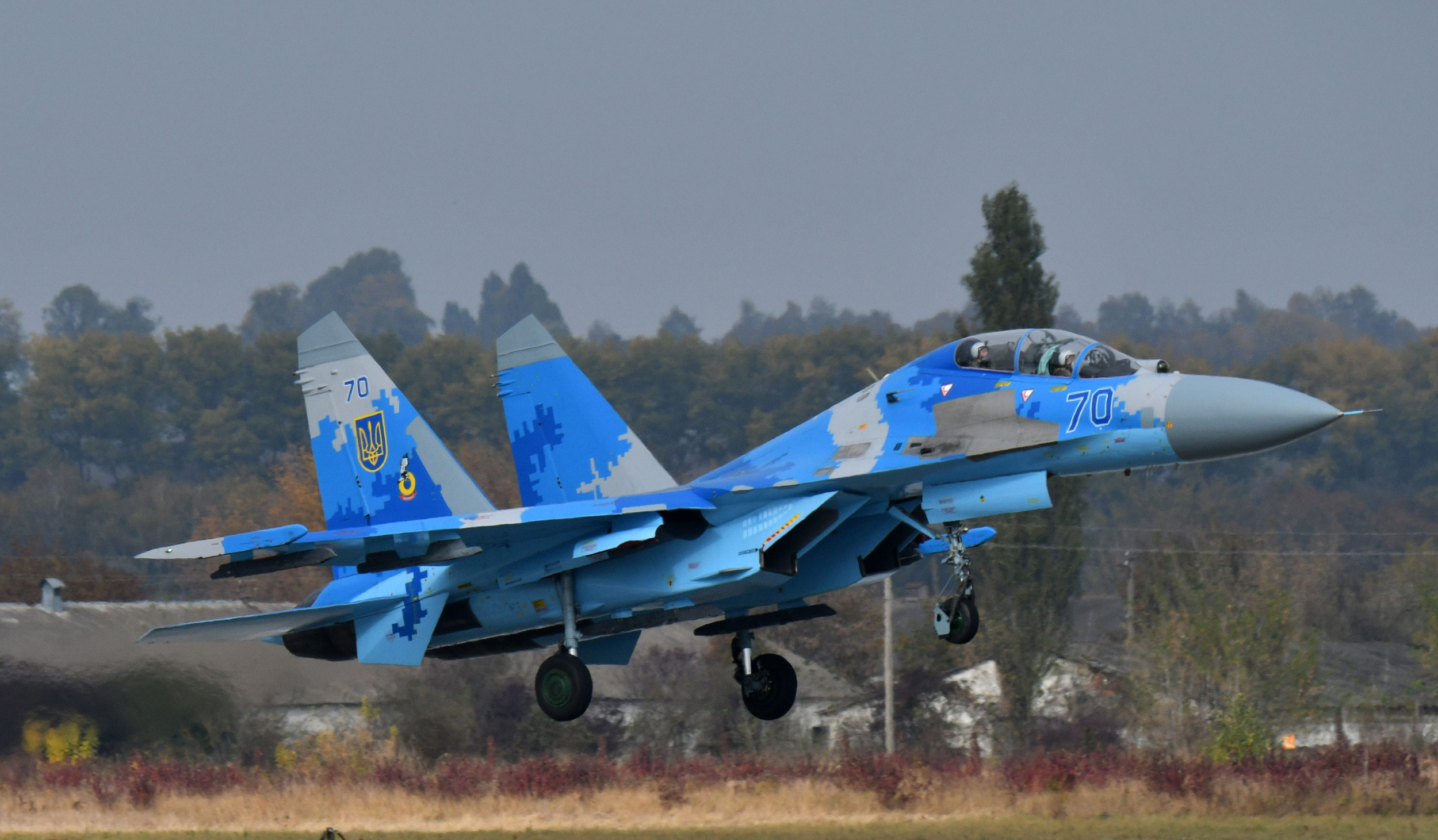 Ukraine Video Shows Su-27 Fighter Jet Obliterate Russian Command Post
